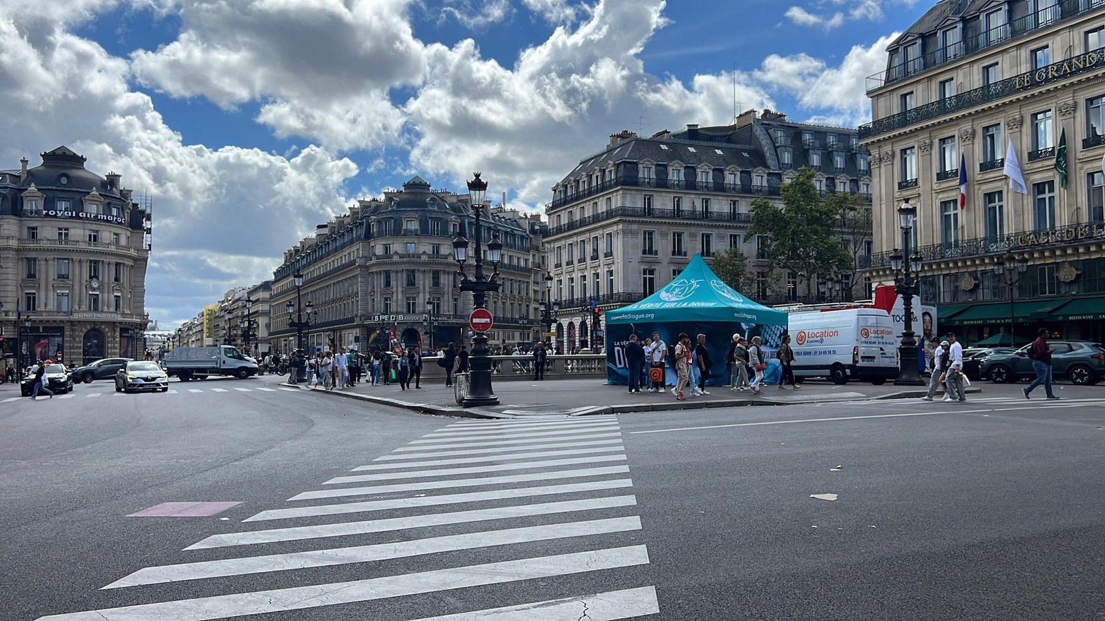 山达基信徒在法国各地发起草根禁毒运动