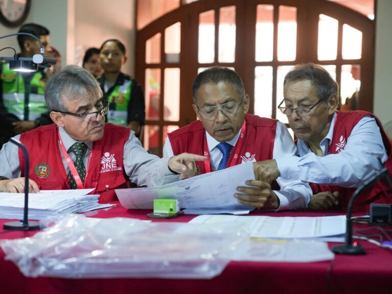 Police raid Peru’s election authorities after outcry over slow vote count