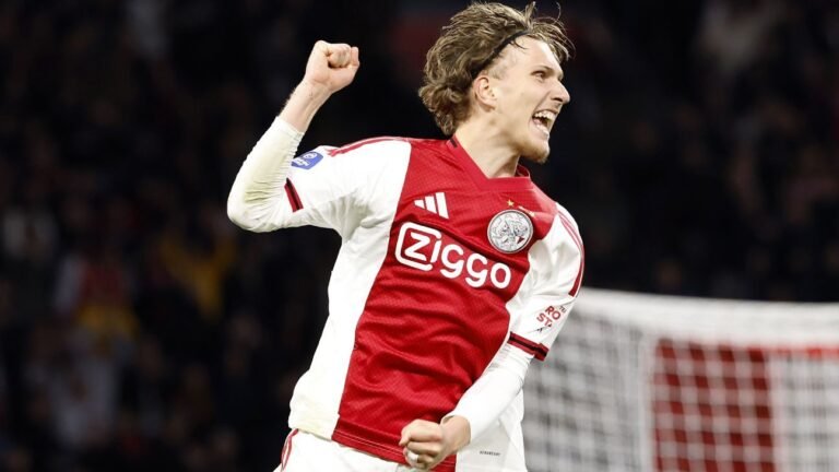 Transfer rumors, news: Arsenal, Barça, Liverpool, Man Utd scout goal-of-the-season contender Godts