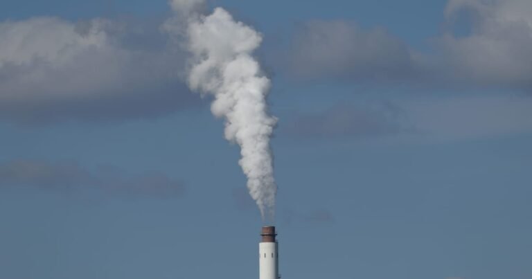 EU floats making it easy for oil companies to break methane rules