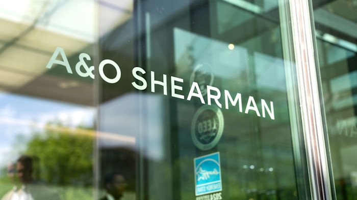 A&O Shearman hands partners £2.2mn as profits return to pre-merger levels
