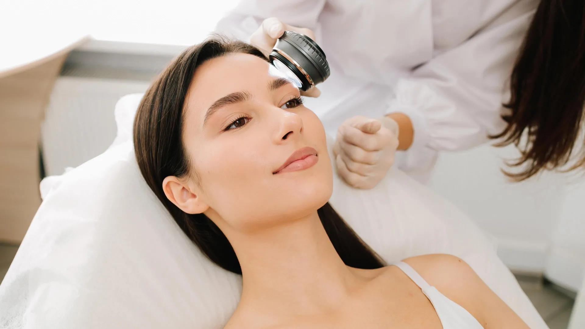 Scientists detect hidden skin damage before it becomes visible