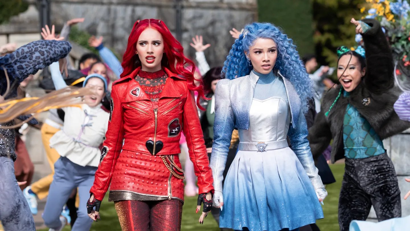 ‘Descendants: Wicked Wonderland’ Stars Malia Baker, Kylie Cantrall Talk Heroes